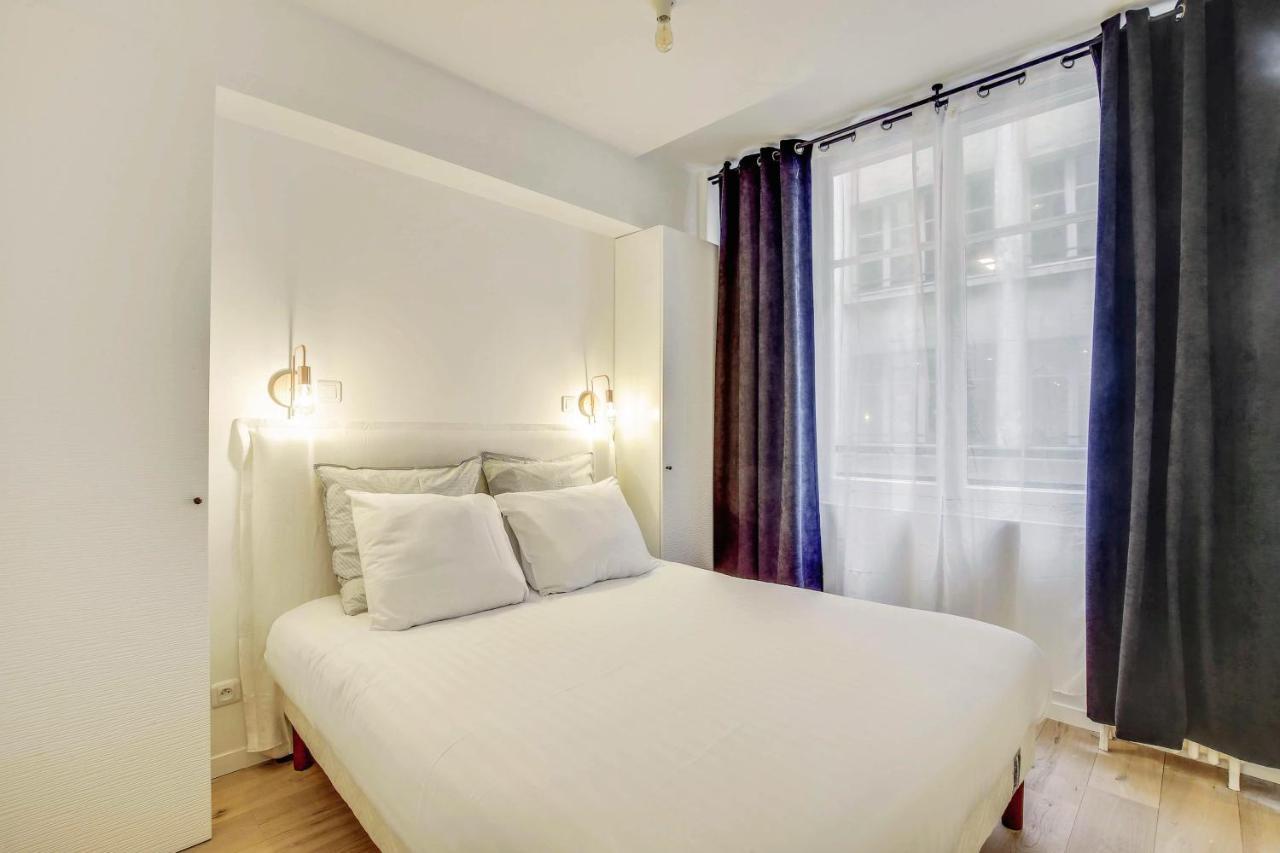 Central & Stylish Renovated Parisian Apt / 6-8 Guests Exterior photo